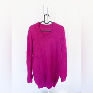 Handmade wool and mohair-blended sweater in Magenta